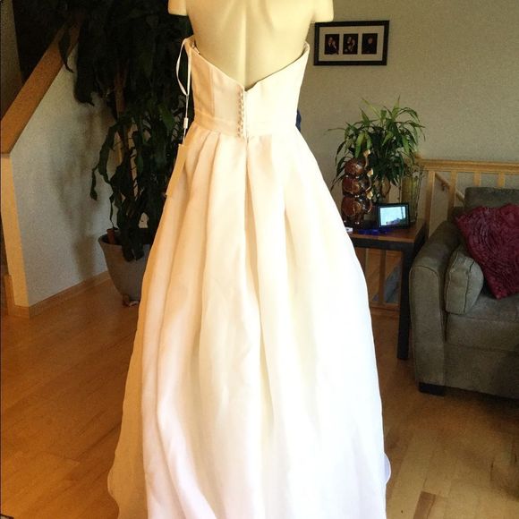 Rosa Clara Strapless - Picture 2 of 16